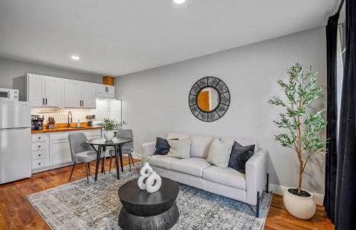 Stylish & Fully Equipped Studio With Gated Parking - Foto 3