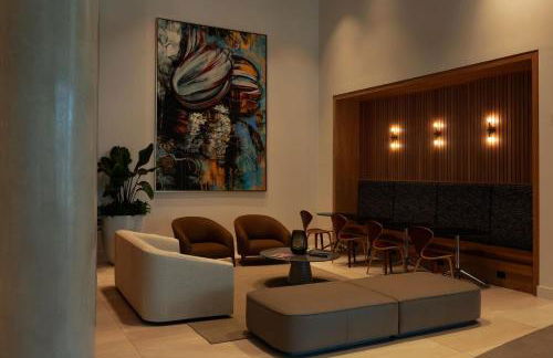 Landing Incredible 2BD Pool - Photo 19