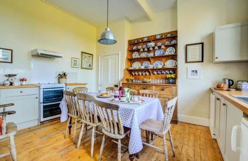 6 Bed in Lower Bodham oc-1830 - Photo 4