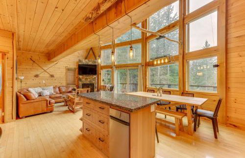 Grizzly Tower Packwood Cabin with Hot Tub! - Foto 11
