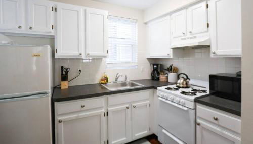 2Bed, 15Bath, Multi-Level Townhouse, Sleeps 6 - Foto 5, storage