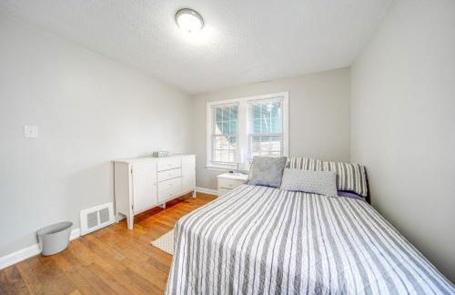 Walk to Lake Erie and Beach Access Home with Deck! - Foto 13