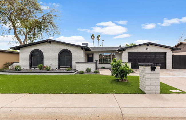 Rosewood Inn - Photo 48