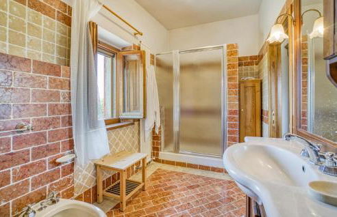 Lovely Home In Castiglion Fiorentino - Foto 33