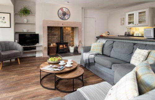 College Cottage - Photo 9