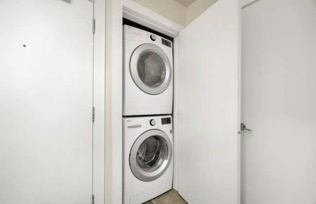 Modern 4BR Penthouse With Lake Views - Foto 23