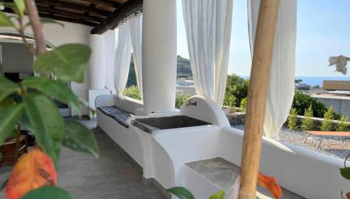 Casa Rina, in centro a Malfa - Foto 1