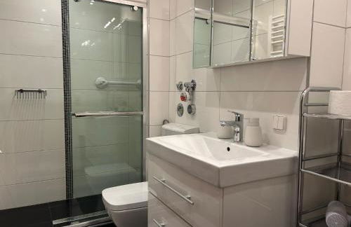 Gipfelblick mit Hallenbad und Sauna - Photo 13