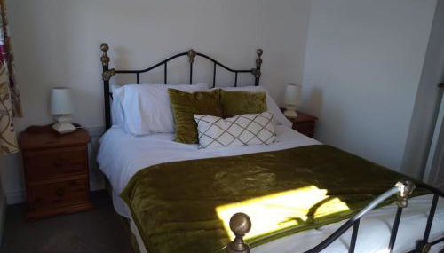 Staycation 3-bedroom home with panoramic views free off road parking - Foto 5