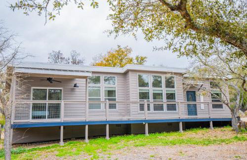 Serene Hill Country Home w/ Romantic Garden Escape - Foto 35