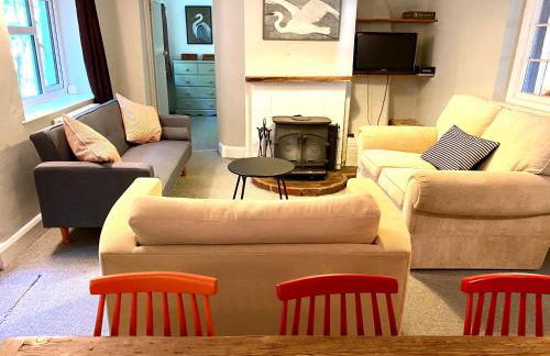 Holly Tree Cottage - 3 bedrooms and large garden with optional glamping double outside - Foto 5