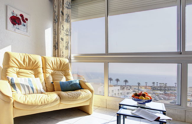 2 bedroom Apartment in Saint-Cyprien - Photo 8