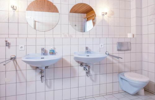 Lush Apartment in Furtwangen near Black Forest with Balcony - Foto 10