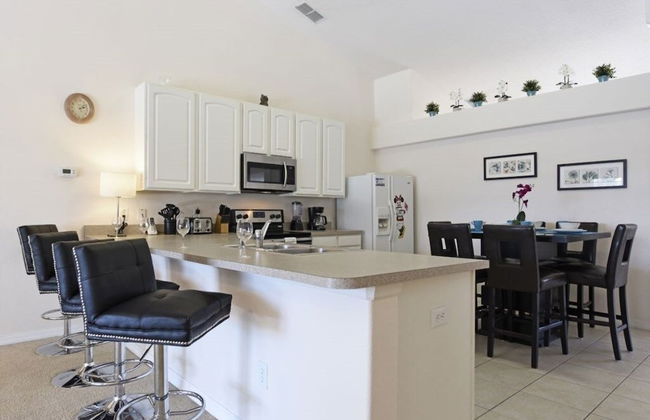 Beautiful 5 Bed Pool Game Room 5 Bedroom Home by RedAwning - Foto 7