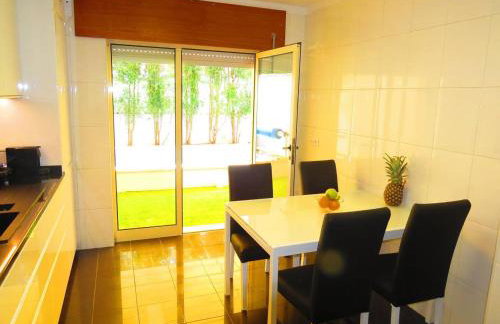 Elegant Villa in Porto with Pool & Jacuzzi - Foto 16