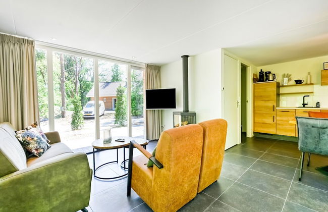 House in Reutum With Jacuzzi & Forest View - Photo 2