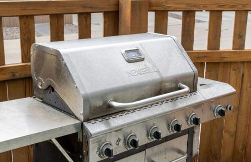 Rooftop Sunset Escape BBQ & Billiards Sleeps 8 - Foto 54