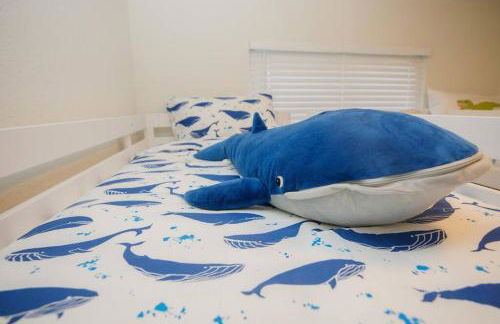 2 private masters, new beds & furniture, sleeps 12 - Photo 11