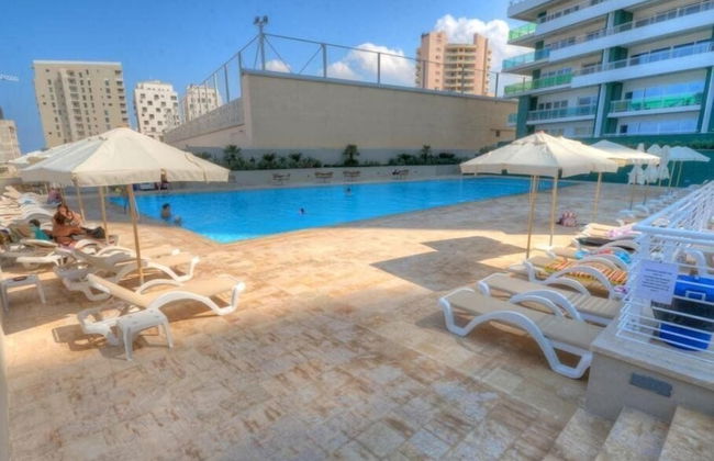 Luxury Apt With Side Seaviews and Pool, Best Location - Foto 17
