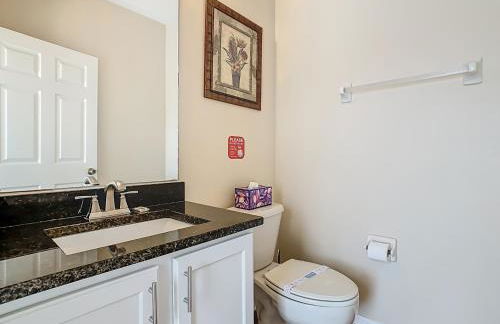 Spacious retreat w pool & game room - Foto 30