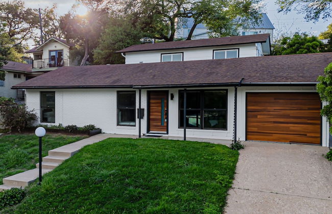 4 Bedroom Near Soco With a Private Pool & Sauna - Photo 40