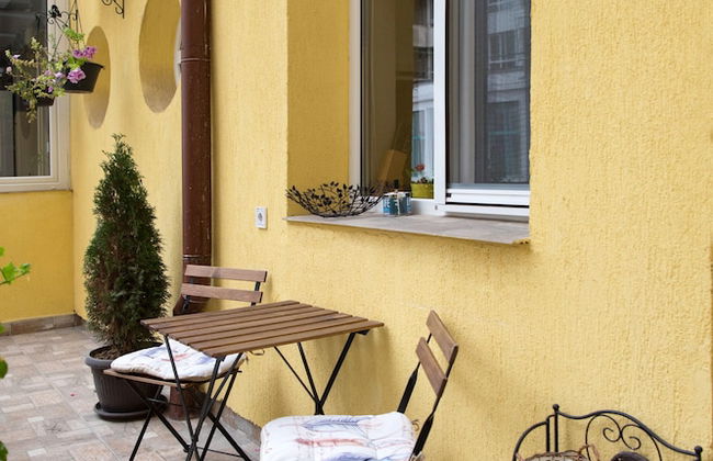 The North Tower Apartment - Photo 31