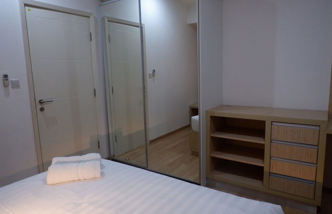 Casa Grande Apartment with Sofabed Connected to Kota Kasablanka - Foto 8