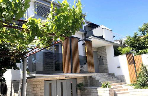 Sunny House - Photo 3