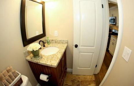 Fantastic 6 bedroom, 4.5 bath home (4 master Suites), pool home - Foto 26