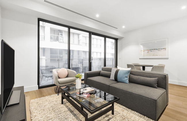 Tyrian Serviced Apartments - Albert Park Lake - Photo 17