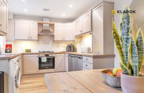 Modern 3 Bedroom Retreat Perfect for Families or Groups - Foto 15