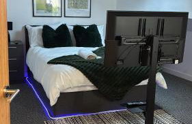 City Centre Retreat Walk To Shops & Dining, Contractors Welcome - Foto 3