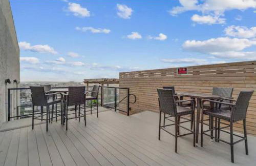 XL Studio - Modern Studio with Rooftop Pool - Foto 40