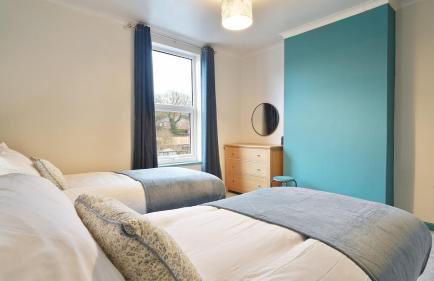 Treeton - Brand New 3 Bed House, FREE Parking & Great for Groups - Hosted by Stay Host Save - Photo 27