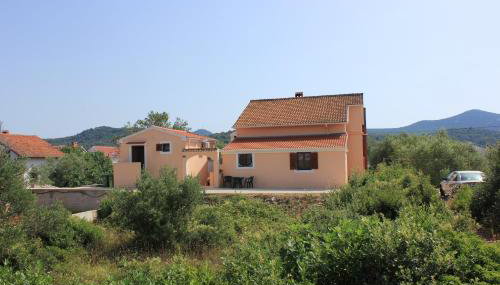 Apartments by the sea Sutomiscica, Ugljan - 912 - Foto 3