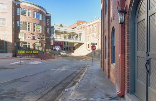 Walkable Townhome in the Heart of Central City! - Foto 4