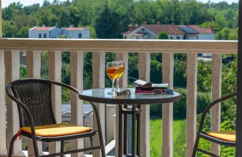 Villa Coridigo - Unique High Position, Panorama Nature View, Cozy Dining Terrace, Fenced Property - Foto 18