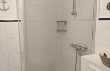 Siegen Work and stay 2 Betten Badezimmer Küche Waschmaschine Wohnzimmer - Foto 6