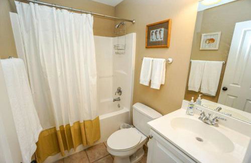 Ideal Location! Perfect for Graduations and Lowcountry Getaways! - Foto 15