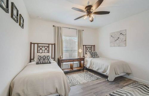 SW Florida Luxury Modern Retreat, King Bed Suite , Close to Beaches / Golfing / Fishing / Air Ports , 2023 Built - Foto 17