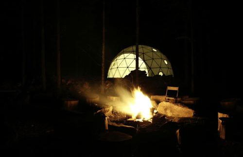 Incredible Spacious Dome for A Group Glamping Experience Surrounded by Nature in Woodridge, New York - Foto 23