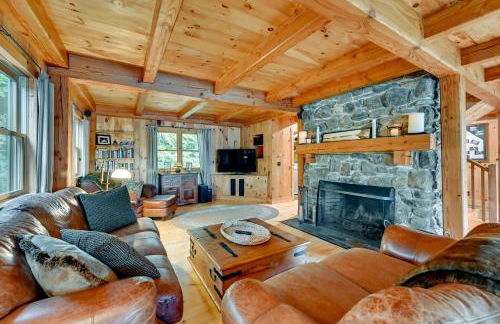 Lakefront Westhampton Cabin with Beach and Kayaks! - Foto 6