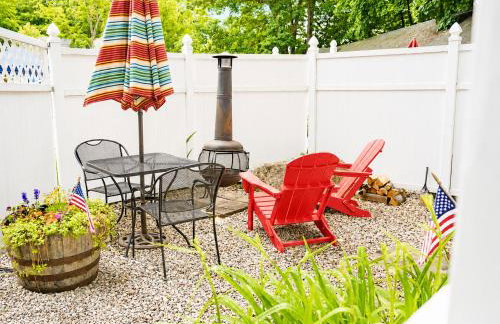 Cottage 7 - Stand Alone Queen Bed Child Loft w Twin Private Bath Kitchenette Pets Allowed Fee applies - Foto 8