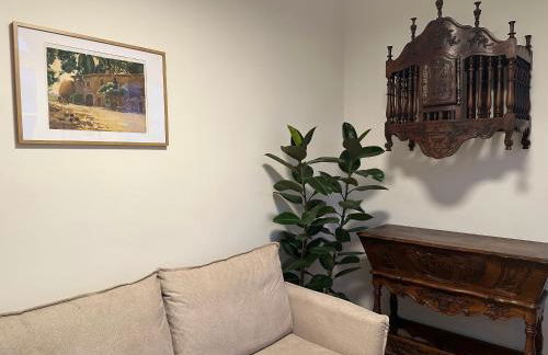 Charmante PETITE MAISON avec vue panoramique, en centre historique, proche d'Avignon, ancienne, rénovée, climatisée, terrasse, parking public gratuit - Foto 17