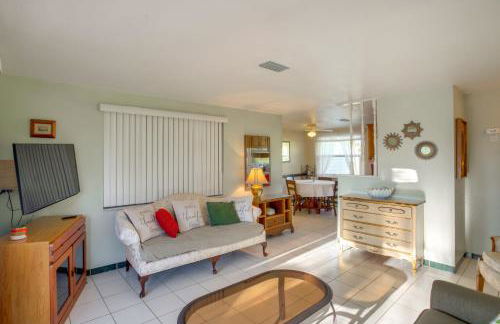 Golf, Shop and Relax Englewood Retreat with Lanai! - Foto 5