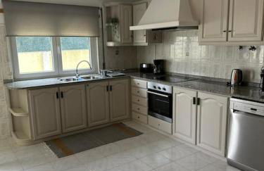 Extraordinary Holiday House at Fernão Ferro! - Foto 4