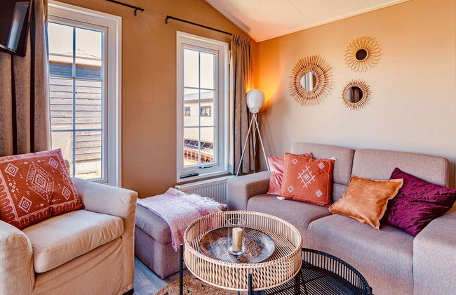 Cozy Holiday Home With Terrace - Photo 6