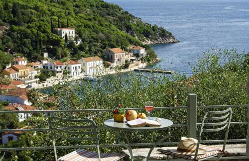 Likoudis Villas Suites ,on the Kioni,Ionian Islands Ithaca, - Foto 3