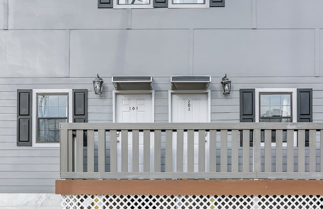 2BD Spacious condo Steps from ST Charles - Foto 11