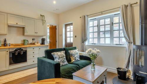 Cheshire Barns - Photo 2